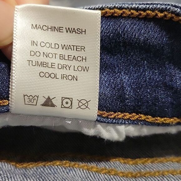 Judy Blue Relaxed Fit size 15/32 - Picture 12 of 12